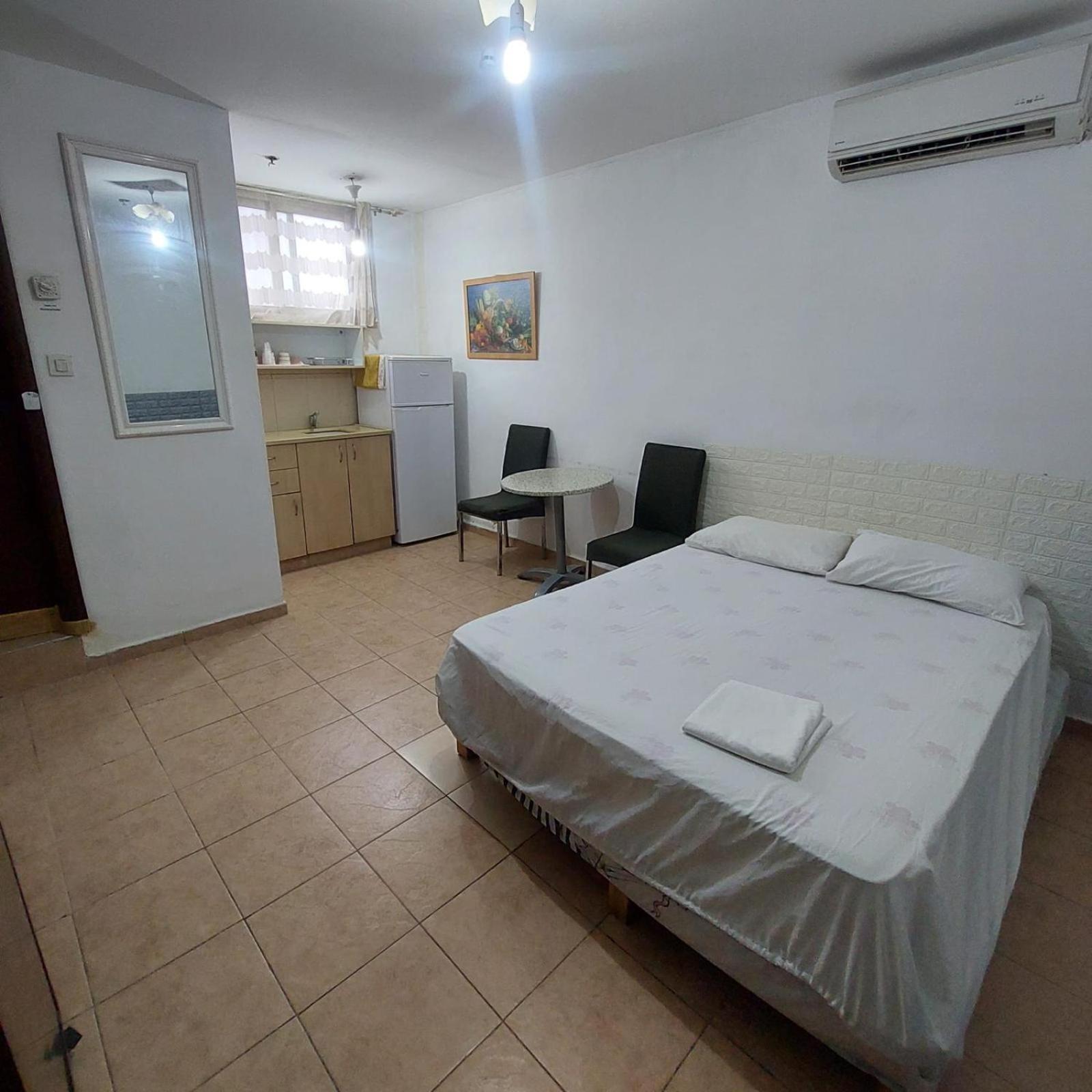 Star Guest- House Hotell Or Yehuda Eksteriør bilde