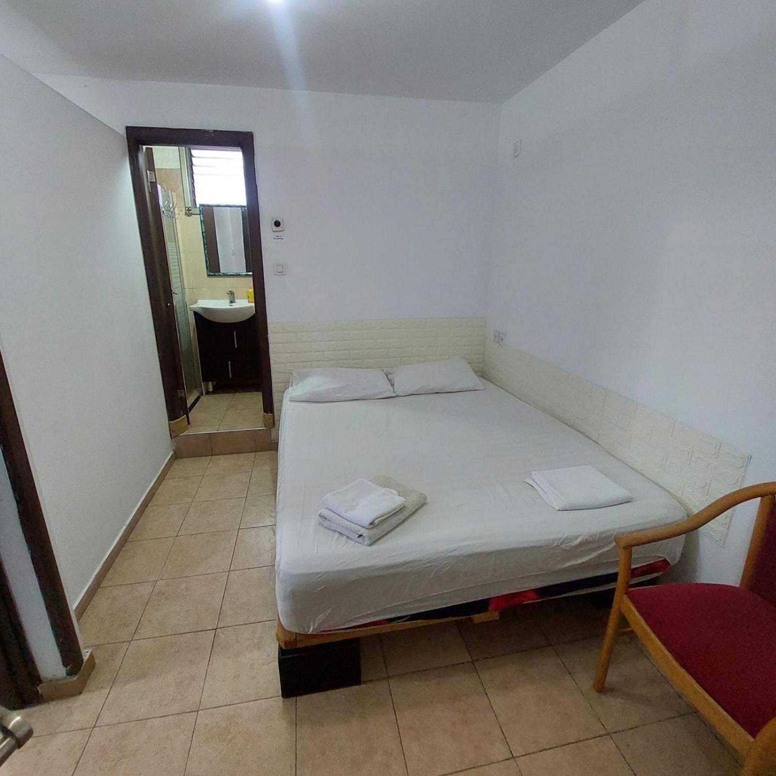 Star Guest- House Hotell Or Yehuda Eksteriør bilde