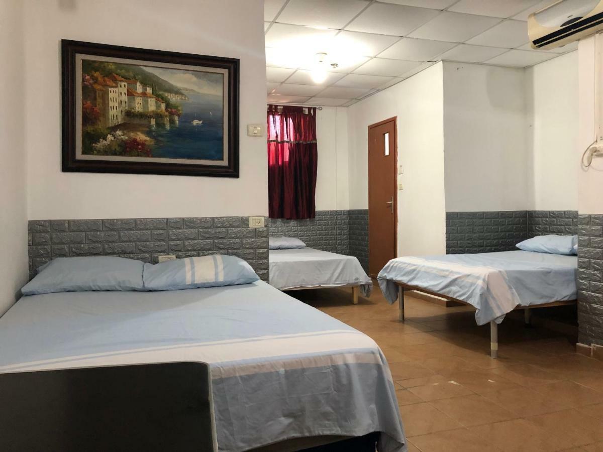Star Guest- House Hotell Or Yehuda Eksteriør bilde