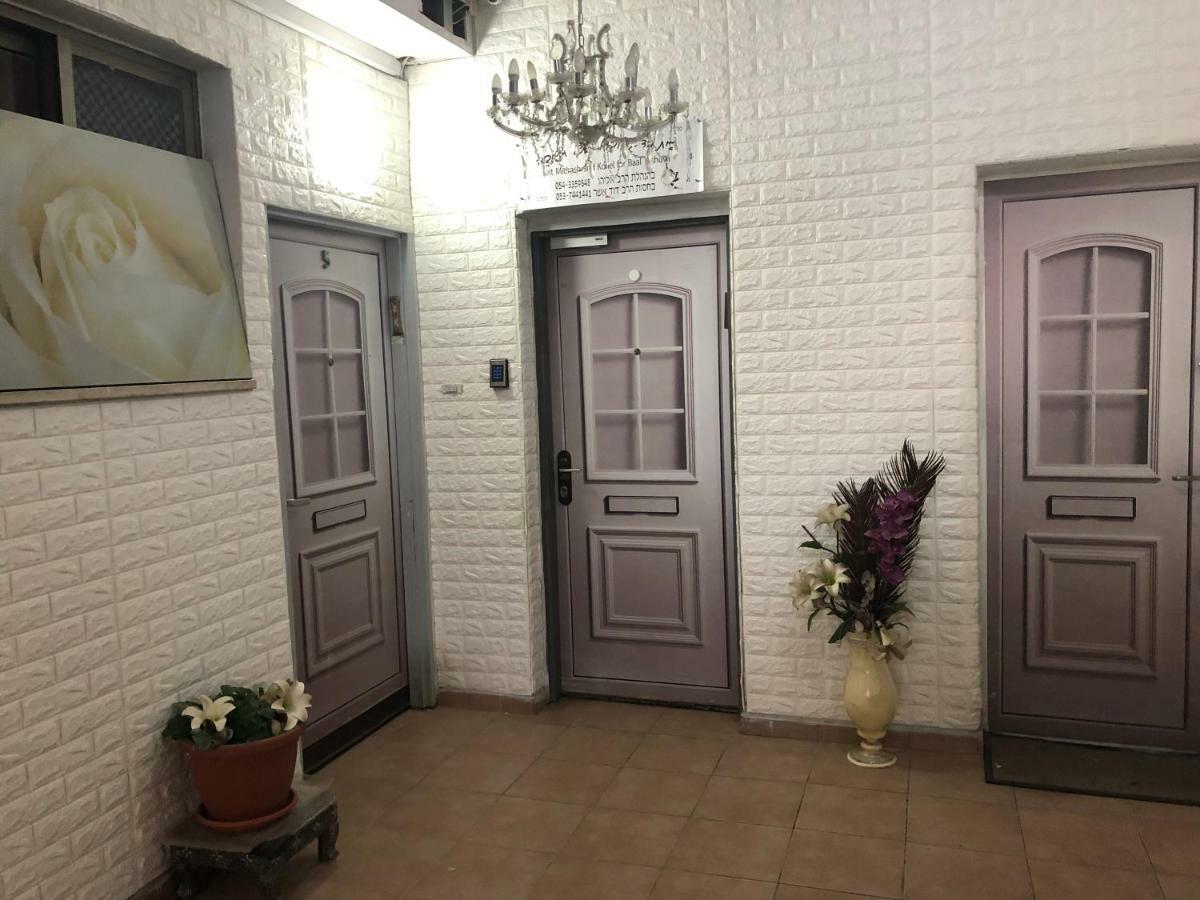 Star Guest- House Hotell Or Yehuda Eksteriør bilde